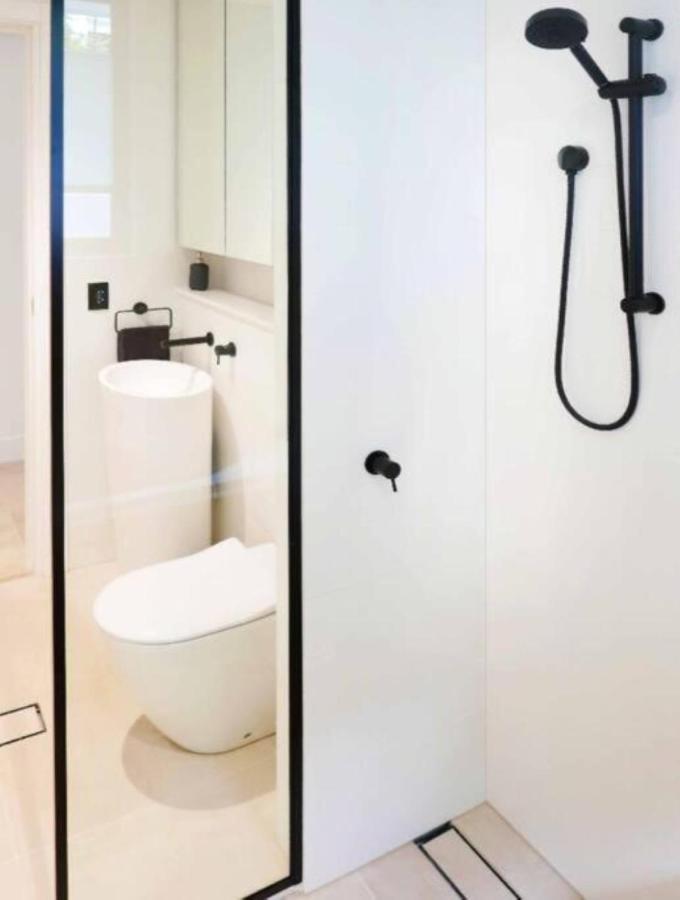Modern 1Br Abode With Courtyard Steps To The Beach Sydney Zewnętrze zdjęcie